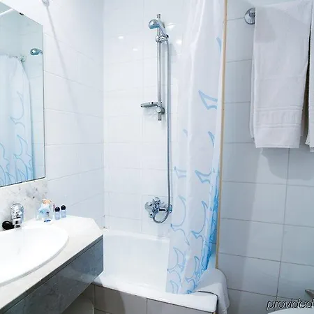 Miramar Hotel 3*