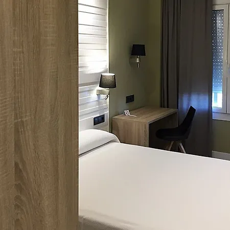 巴达洛纳米拉玛酒店 3* 巴达洛纳